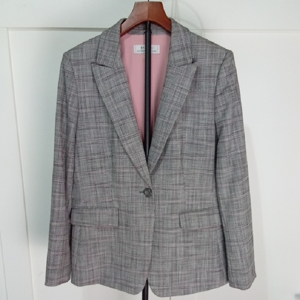 Tahari Women's Elegant Black, White And Pink Checkered Women's Blazer